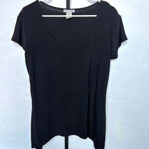 Bleeker & McDougal XL Black Beaded Heart Sharkbite Hem Top